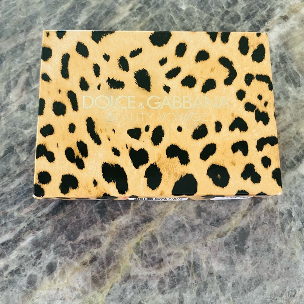 Dolce & Gabbana Leopard Print Beauty Voyage Essentials Palette NWT